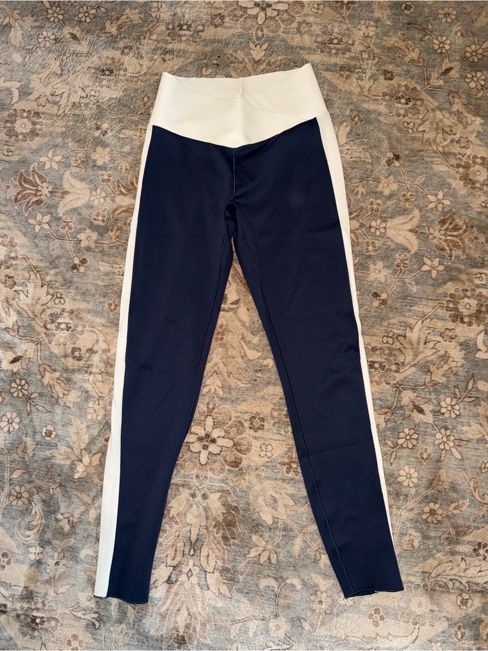 OYSHO - Navy blue and white striped criss cross leggings